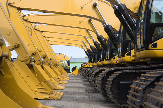 nutzfahrzeuge baumaschinen leasing iStock C andsem