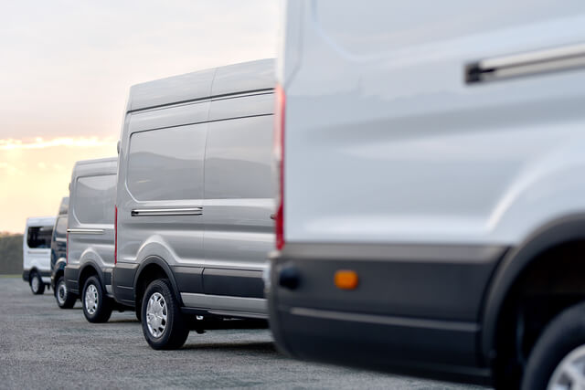 nutzfahrzeuge transporter leasing iStock C Oleksandr Filon